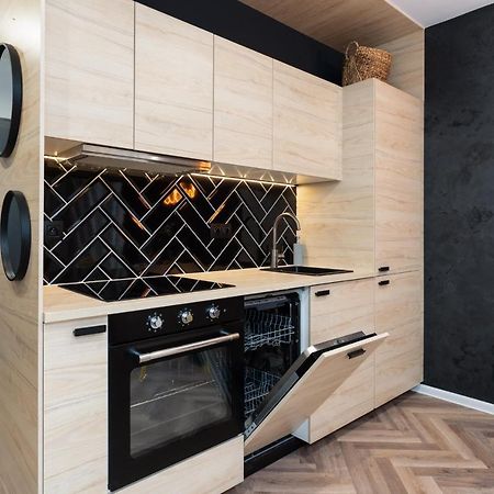 Loft Style Apartment Opienskiego Close To The Zurawiniec Nature Reserve By Noclegi Renters Poznań Exterior foto