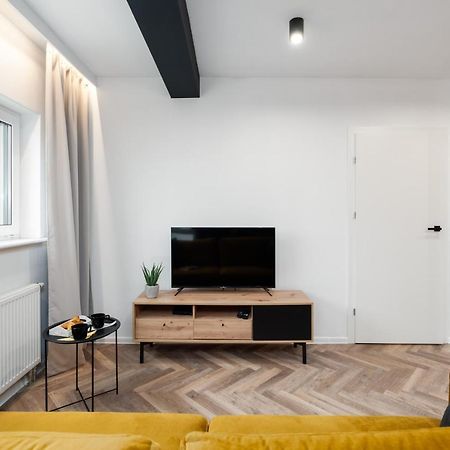 Loft Style Apartment Opienskiego Close To The Zurawiniec Nature Reserve By Noclegi Renters Poznań Exterior foto